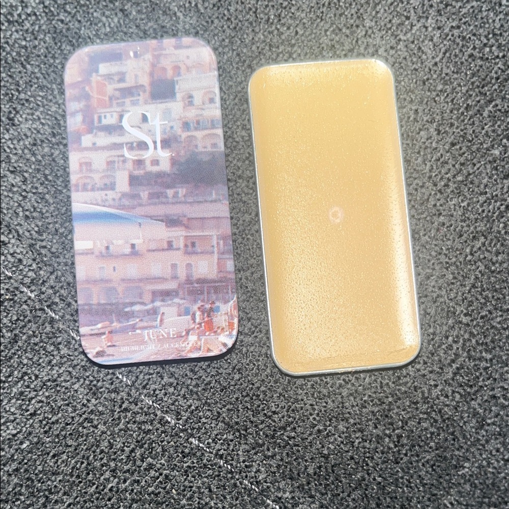 Seint highlighter in June